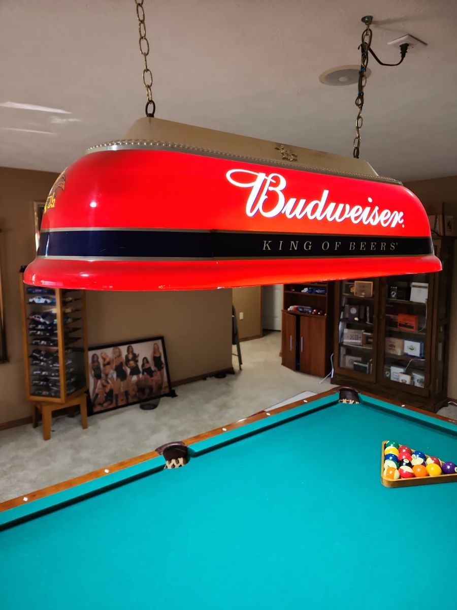 Budweiser pool table light