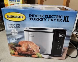 Indoor electric turkey fryer,  new