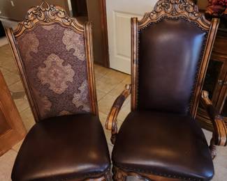 Eight gorgeous chairs, 2 captain chairs