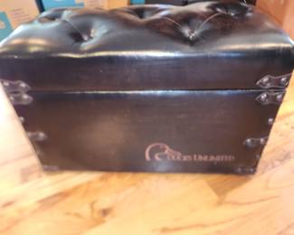 Ducks Unlimited Chest