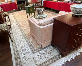 Beautiful 18 x 12’ rug