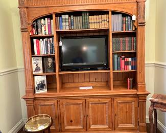 Gentlemen’s bookcase