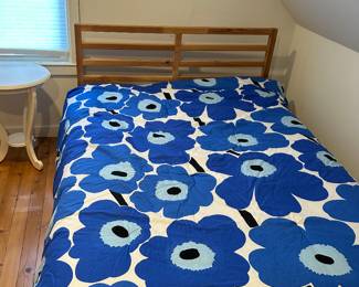 Full bed, Marimekko comforter
