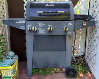 Brinkmann Extra Large Gas Grill With Side Burner, 48" X 52" X 20" 
