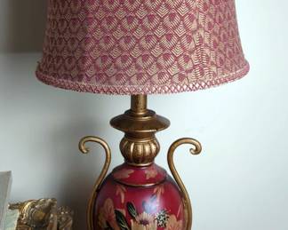 Hand Painted Urn Style Table Lamp, 28", Powers On