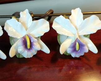 Pia Filipino Bone China, Iris Napkin Holders, Qty 4