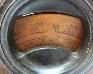 ANTIQUE PHILCO RADIO