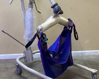  INVACARE HYDRAULIC PATIENT LIFT & SLING, MODEL 9805P, CAPACITY 450lbs