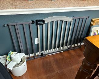 Gate, Ice Cream Maker