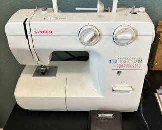 Singer Sewing Machine