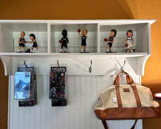 Mavs Bobbleheads, Gear Wars Action Figures, Toms Duffle