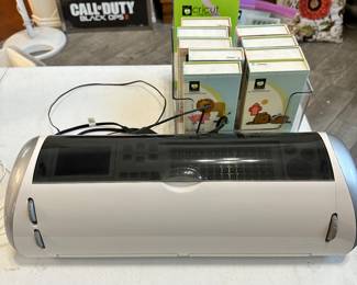 Cricut Machine and Cartridges 
