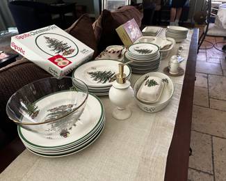 Spode 45 piece set, no chips, no dings