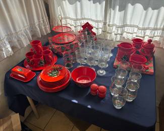 Weichtersbach holiday dishes and glassware