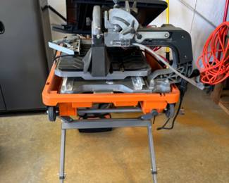 Tile saw
