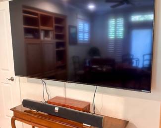 LG TV 75”  / Sound Bar