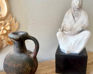 Austin Figure  /1983 Decor piece
+  unsigned pottery