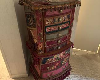 Vintage floral tassled jewelry chest