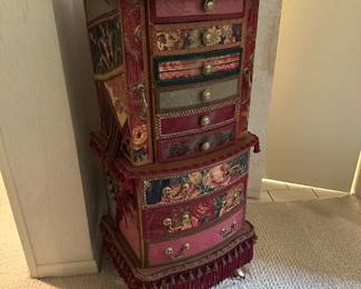 Vintage floral tassled jewelry chest