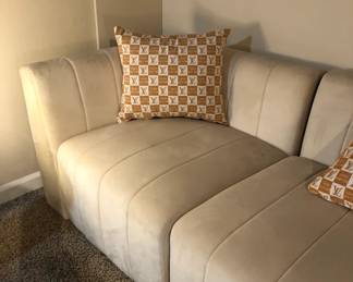 OTHER SIDE OF SECTIONAL