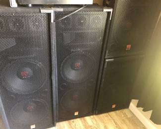 ROCKVILLE SPEAKERS