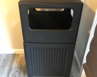 LIKE NEW TRASH CAN