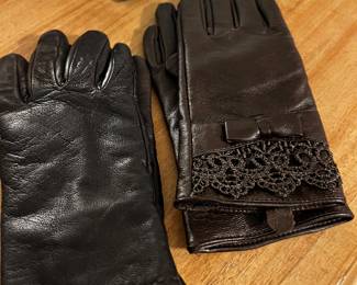 LEATHER GLOVES