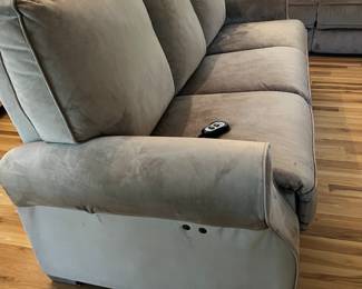 $1000 EACH 

MOTION POWER RECLINING SOFA (2) BEST CHAIR COMPANY
NORMAL AVERAGE WEAR

** PLEASE MESSAGE or CALL FOR ADDITIONAL PHOTOS, CONDITION & PAYMENT OPTIONS 817-851-4177