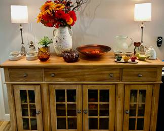 $695 FOR IMMEDIATE PURCHASE
LIBERTY FURNITURE HARBOR VIEW SIDEBOARD BUFFET SIDE 
Measures of 66 inches wide by 42 1/2 inches tall by 18 1/2 inches deep incl trim.
NORMAL AVERAGE WEAR
** PLEASE MESSAGE or CALL FOR ADDITIONAL PHOTOS, CONDITION & PAYMENT OPTIONS 817-851-4177