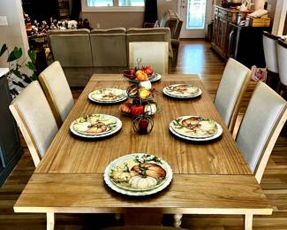 $850 FOR IMMEDIATE PURCHASE! 
LIBERTY FURNITURE HARBOR VIEW TRESTLE DINING TABLE WITH 6 CHAIRS & 2 LEAFS.

Table measures 76 inches wide by 42 inches deep by 30 inches tall

** PLEASE MESSAGE or CALL FOR ADDITIONAL PHOTOS, CONDITION & PAYMENT OPTIONS 817-851-4177