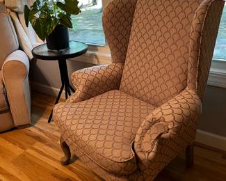 QUEEN ANNE CHAIR
