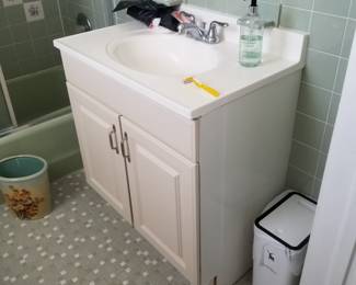 Bath vanity