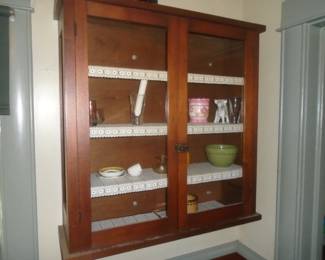wall mount cabinet