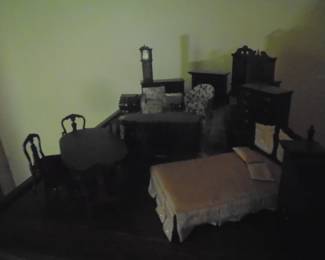 Wooden dollhouse furniture