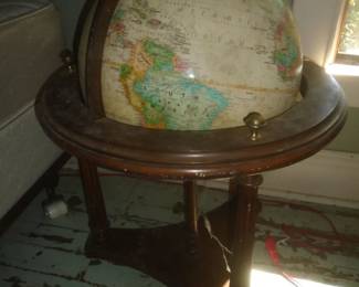 Floor globe