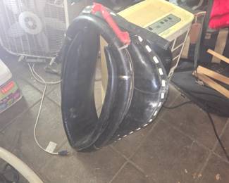 Neck yoke for a draft horse for carriage