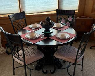 Beautiful dining / sun room table