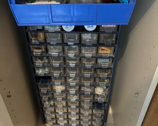 Nut / bolt organizers