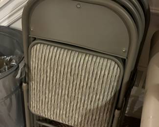 New padded folding chairs (18 available)