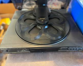 Multi disk player