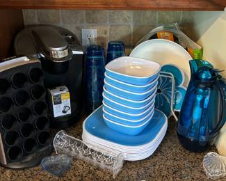 Keurig coffee maker, dishes