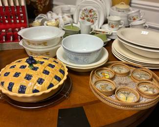 Corning ware, pie container, coasters