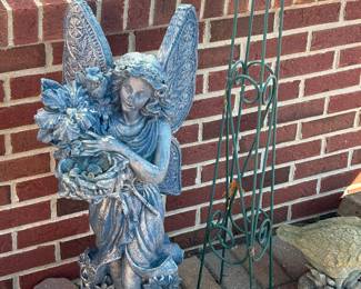 Very nice and heavy angel
