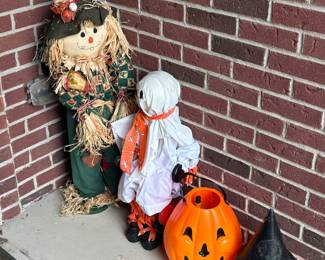 Fall and halloween decor