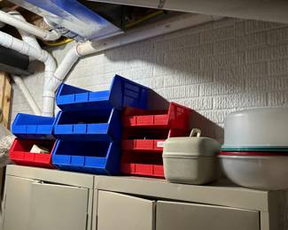 Storage bins