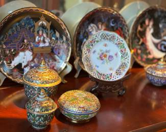 Hand painted Thai pottery, cloisonné trinket container