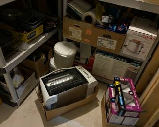 Light bulbs, toaster, toaster oven