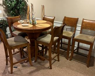 High top table with 4 or 6 chairs