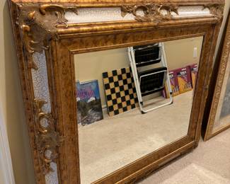 Elegant mirror