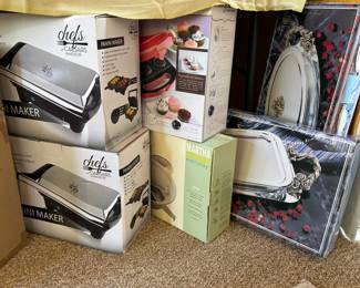 Kitchen appliances, serving trays